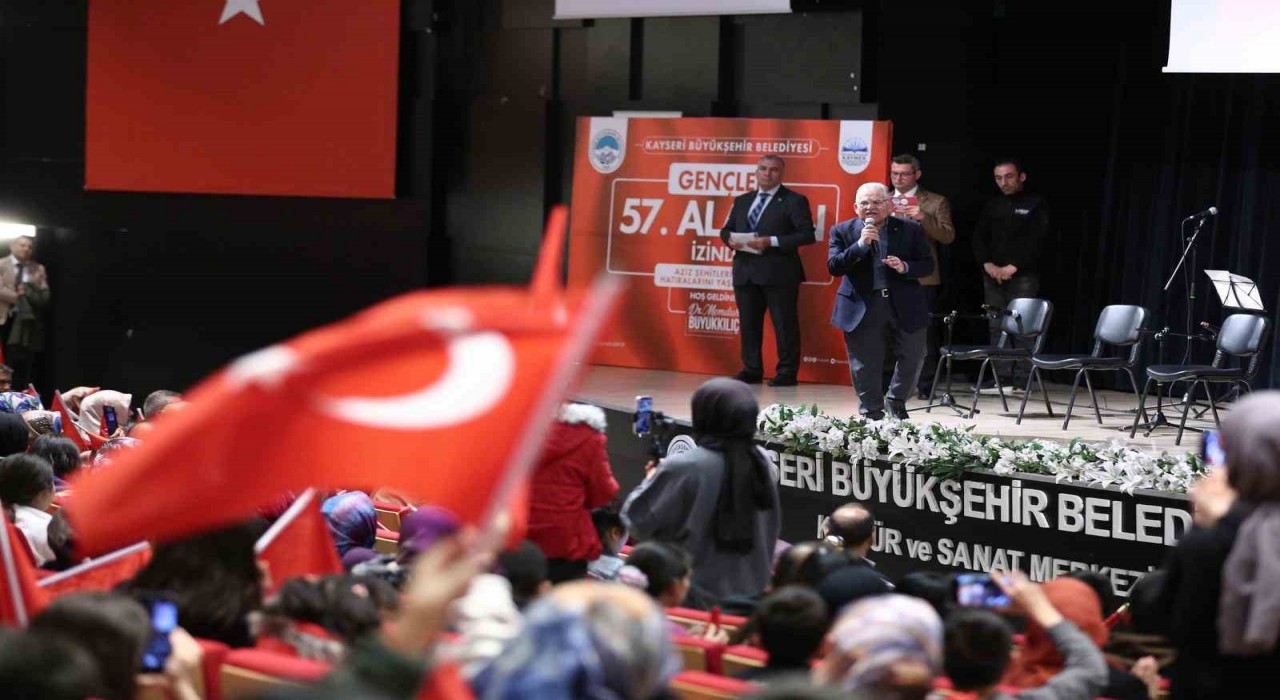 Gençler 57nci Alayın izinde büyük ilgi gördü