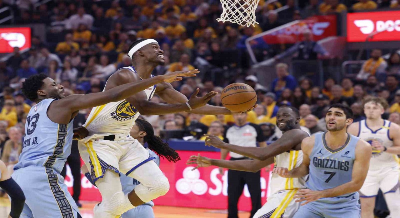 Golden State Warriors, Memphisi eledi ve Houston ile eşleşti