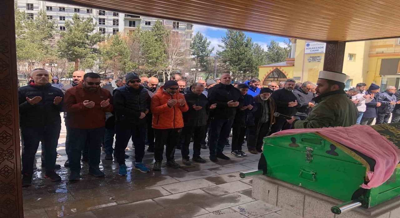 Güven Uşunun anne acısı