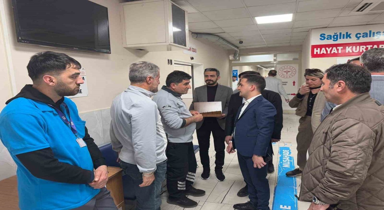 Hak-İş Konfederasyonu Diyarbakır İl Başkanı Aküzüm, üyeleriyle bayramlaştı