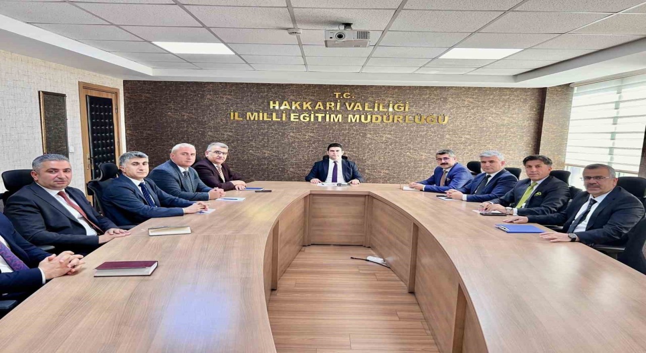 Hakkaride okulların genel durumu değerlendirildi