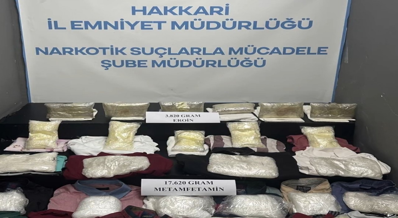 Hakkaride otomobilin yakıt deposunda 21 kilo 440 gram uyuşturucu madde ele geçirildi