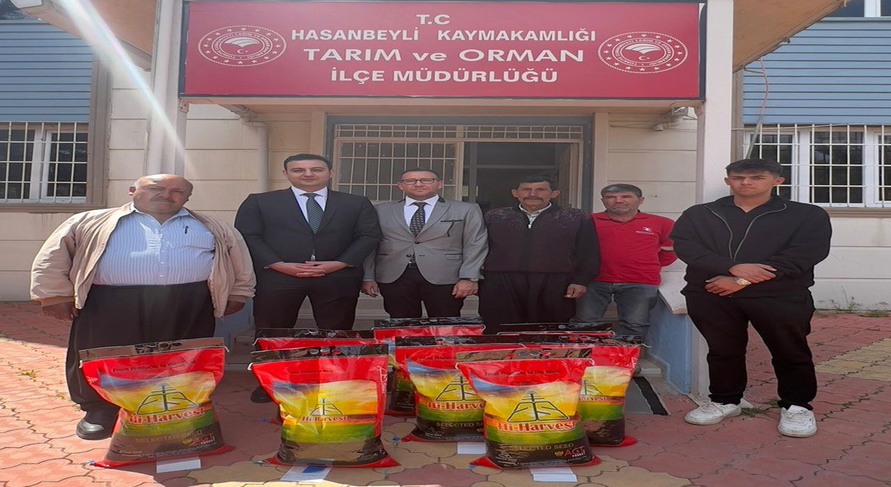 Hasanbeyli İlçesi’nde Çiftçilere %75 Hibeli Tohum Desteği Verildi