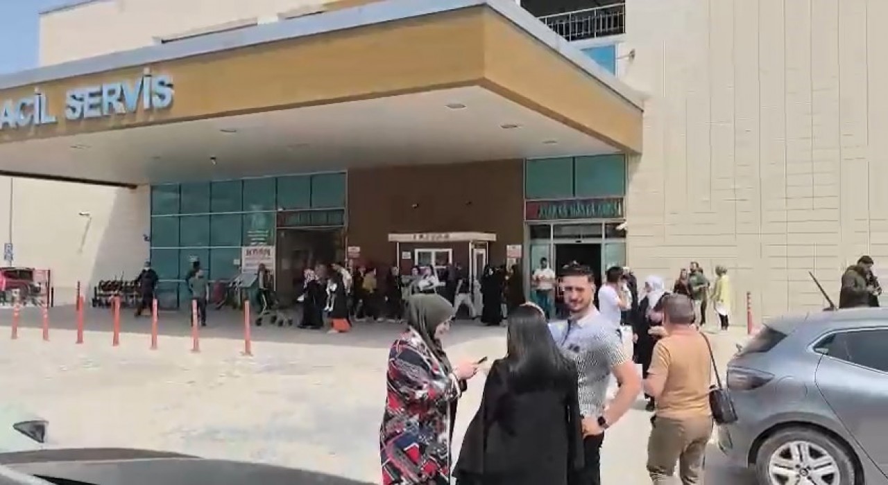 Hastanede deprem panik anları