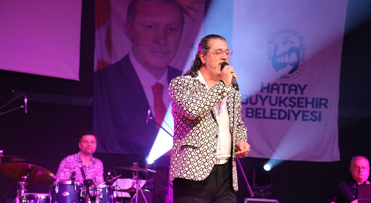 Hatay Büyükşehir Belediyesi'nden Unutulmaz 90’lar Gecesi