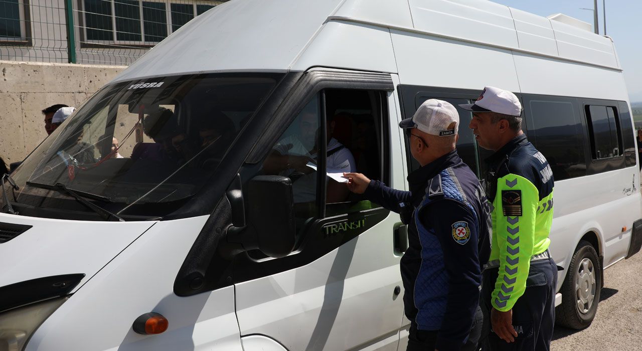 Hatay’da Öğrenci Güvenliği İçin Okul Servislerine Yoğun Denetim