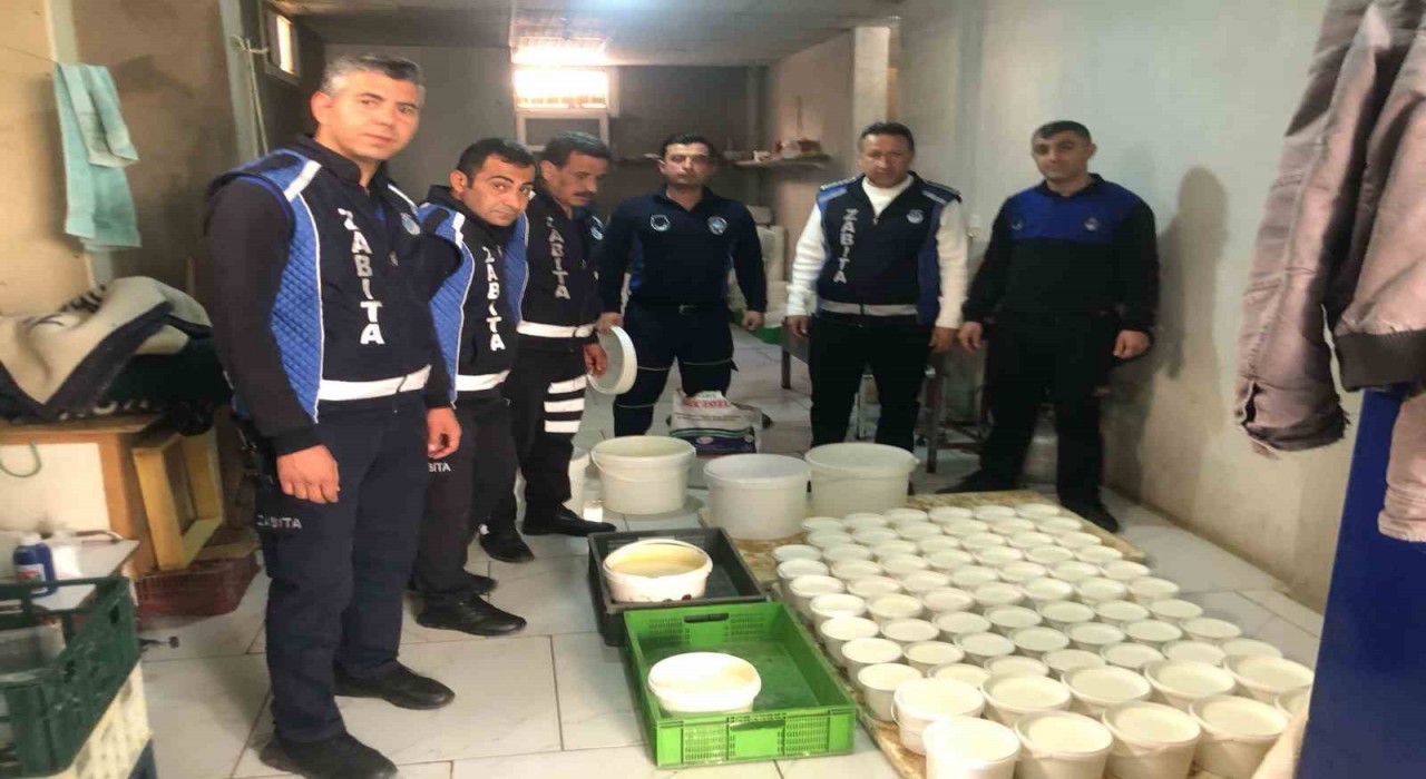 Hatayda sağlıksız şartlarda üretilen 220 kilo süt ve süt ürünleri imha edildi