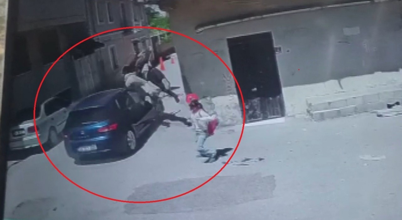 Hataydaki feci kazada ölümden kıl payı kurtulan küçük kızın o anları kamerada