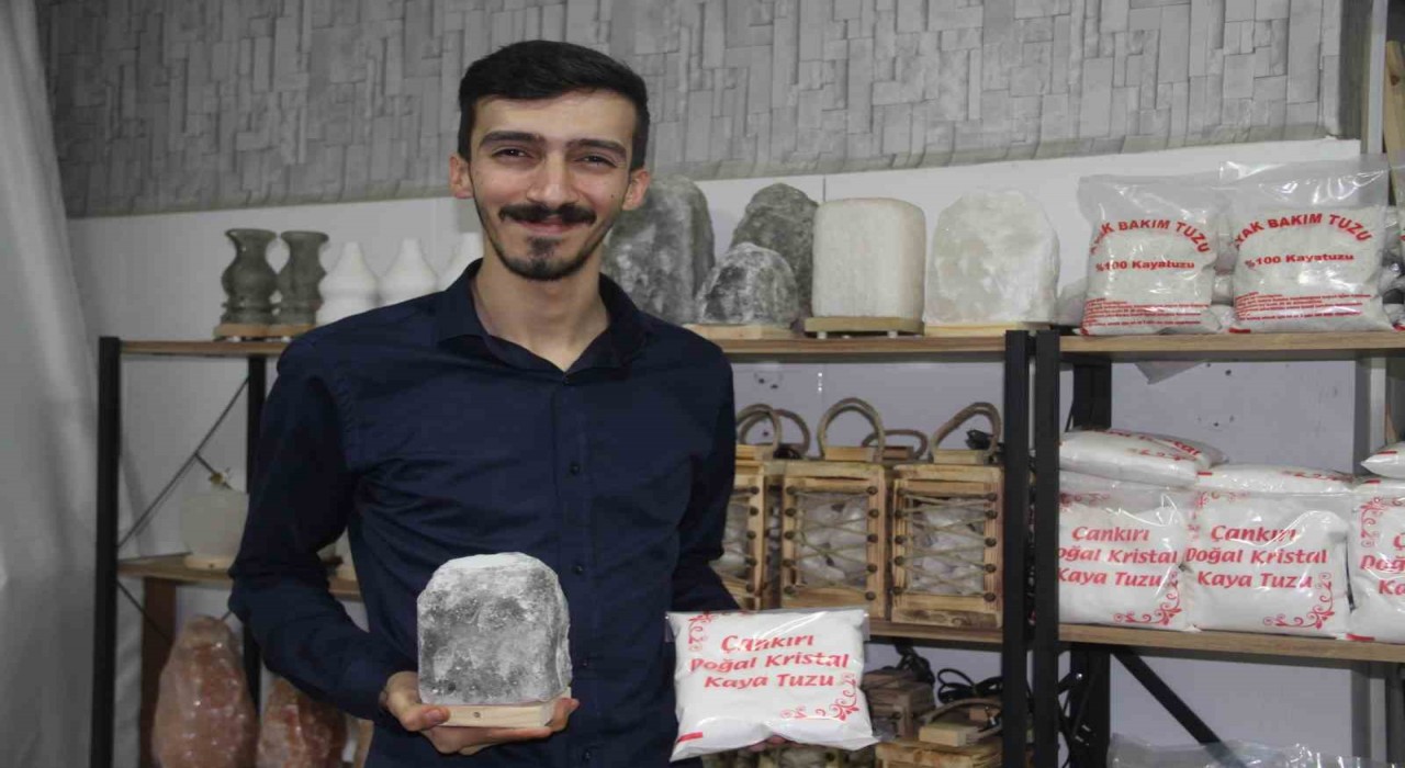Hayalindeki işi kurdu, Çankırı kaya tuzunu Türkiyeye pazarlıyor