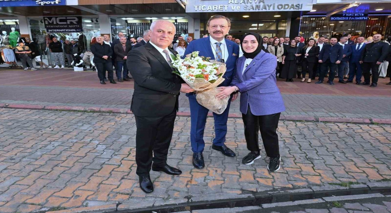 Hisarcıklıoğlu: 367 oda ve borsanın içinde ALTSO yüz akımız