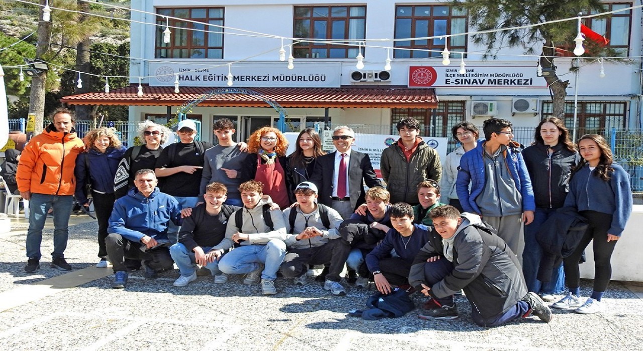 Hollandalı öğrenciler, Çeşmede Türk ailelere misafir oldu