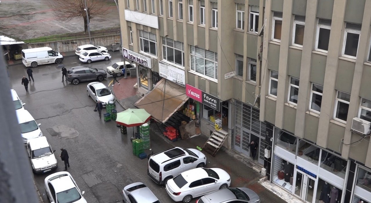 İBBnin şerbetli tatlı ve börek ihalelerini alan işletmeler gündem oldu