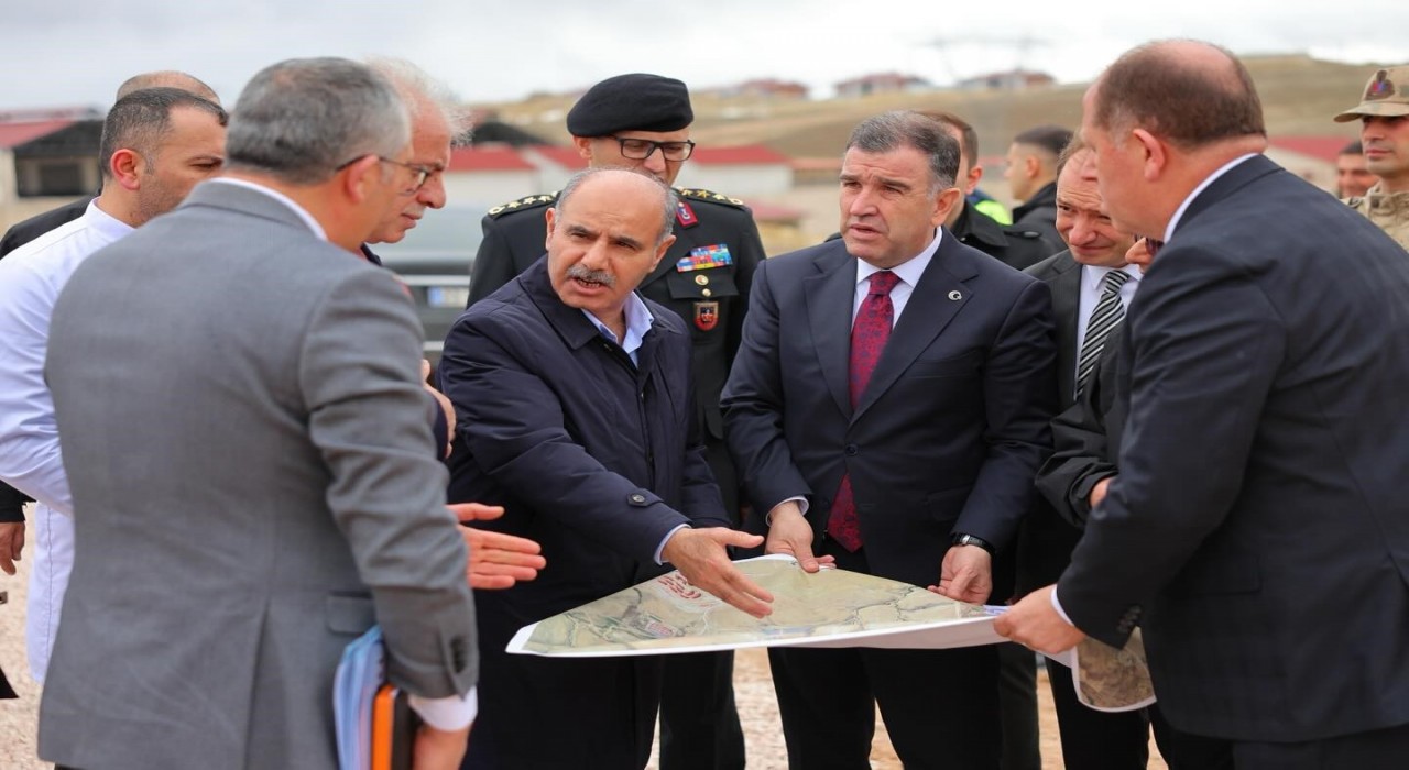 İçişleri Bakan Yardımcısı Aktaş, Sokak Hayvanları Bakım Merkezi ve Doğal Yaşam Alanını inceledi