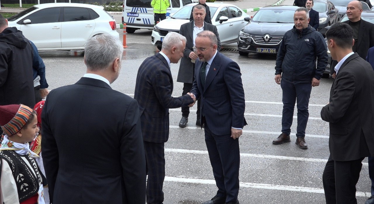 İçişleri Bakan Yardımcısı Turan: Türk malını boykot etmek, taş atmak, polisle kavga etmek Gazi Mustafa Kemal Atatürkün partisinin içerisinde olmaz olmamalı