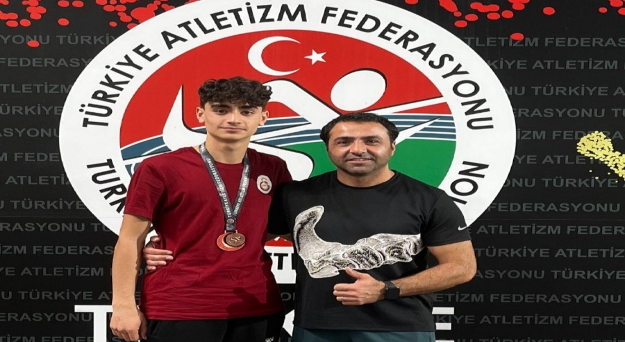 İçliden üç adım atlama branşında Türkiye Şampiyonluğu