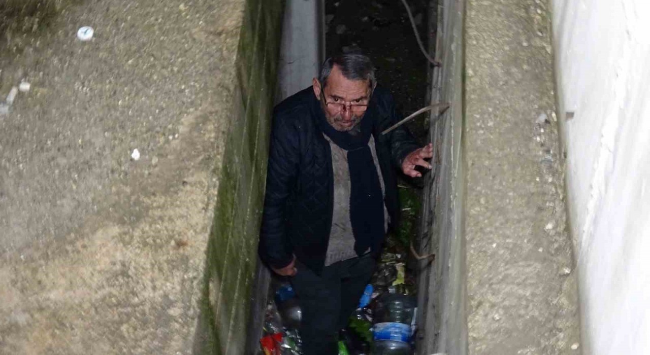 İki duvar arasına sıkışan yaşlı adam kurtarıldı