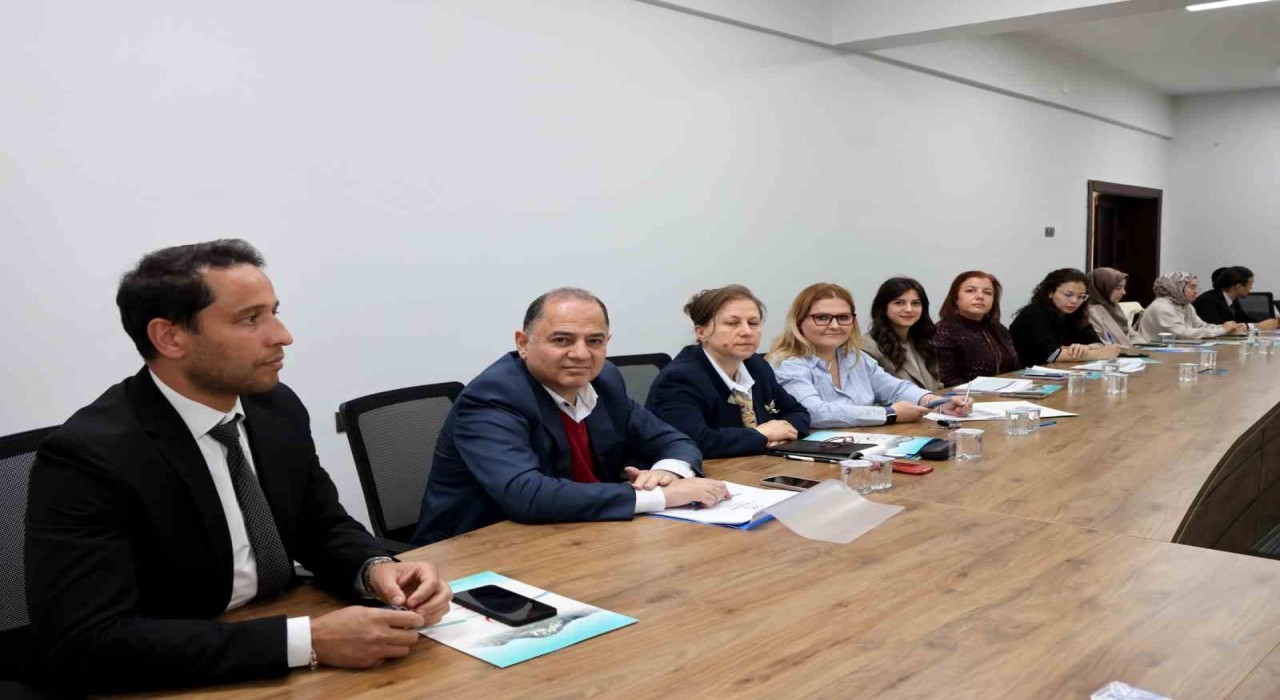 İl Sağlık Müdürü Erşandan tüm sağlık ekibine çağrı: Gönülden bir seferberlik başlatın