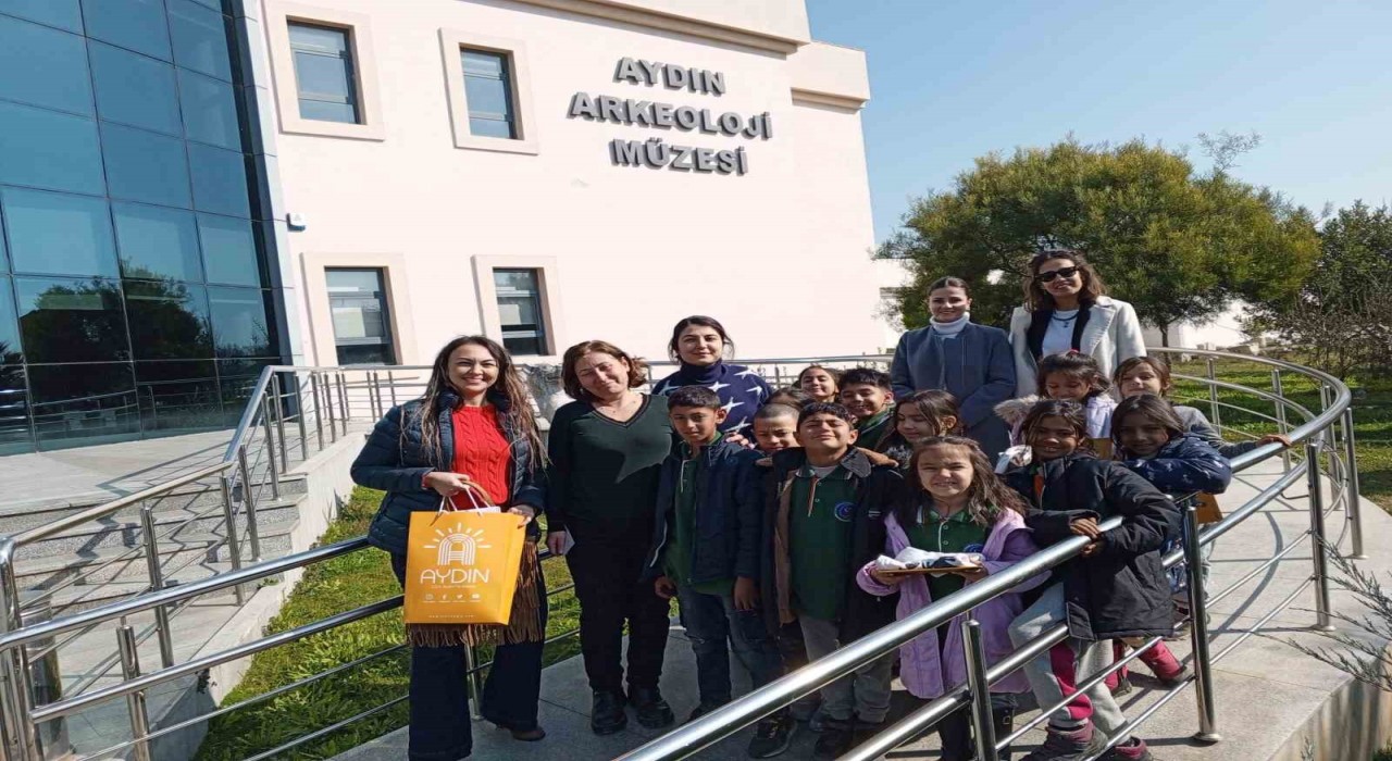 İlkokul öğrencileri tarihe dokundular
