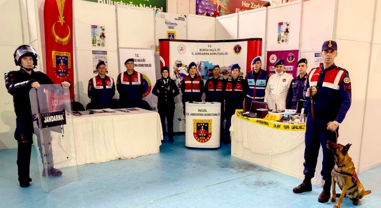 İnegölde gerçekleşen fuarda jandarma yer aldı