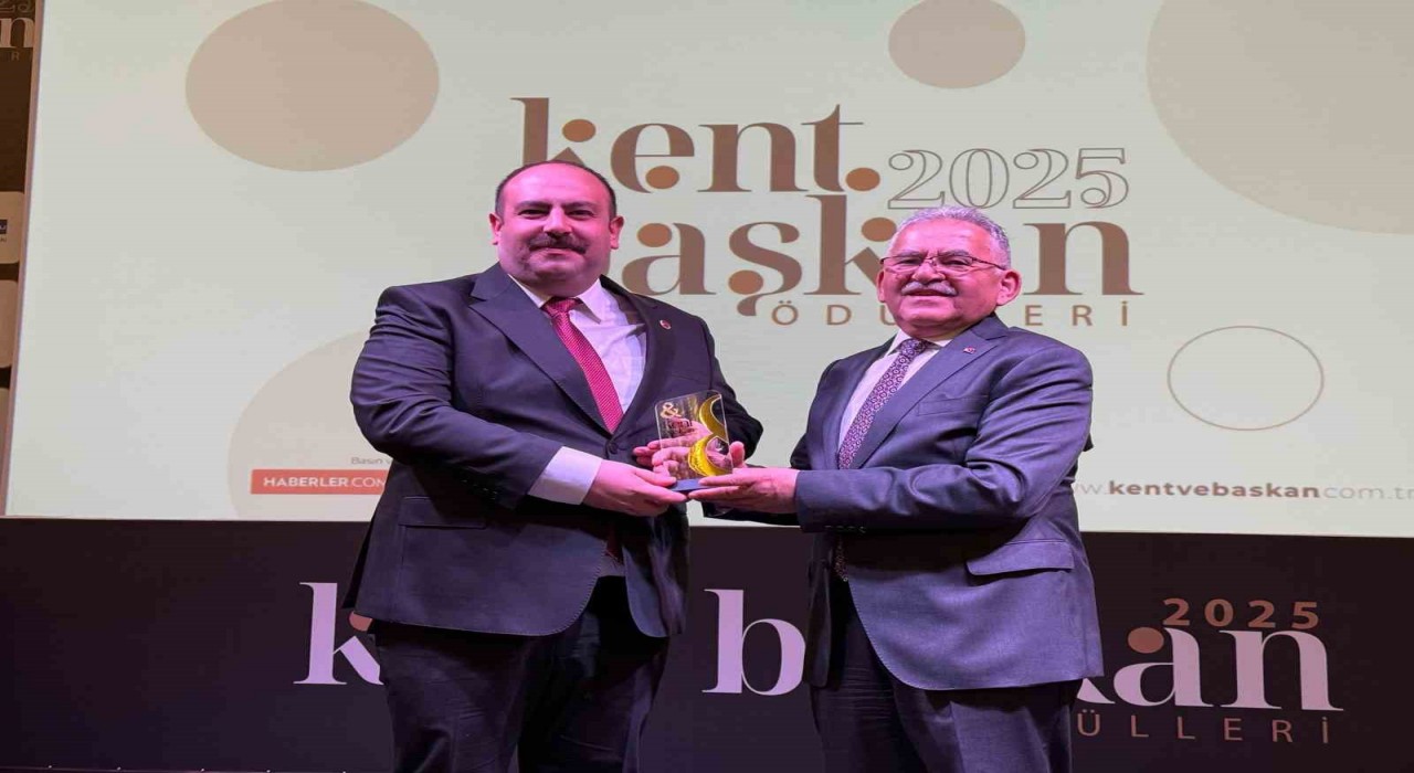 İnönü Belediye Başkanı Serhat Hamamcıya anlamlı ödül