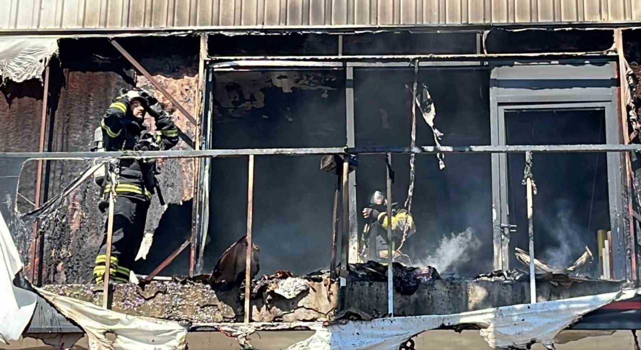 İş yerinde yangın paniği: 1 kişi dumandan etkilendi