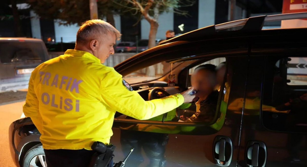 Ispartada asayiş ve trafik uygulaması: 22 sürücüye ceza