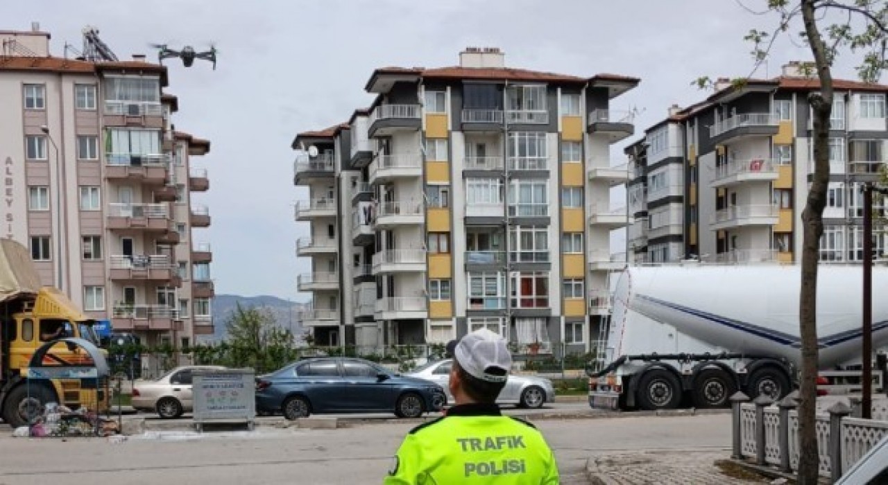 Ispartada dron destekli trafik denetiminde kurallara uymayan 7 araca ceza