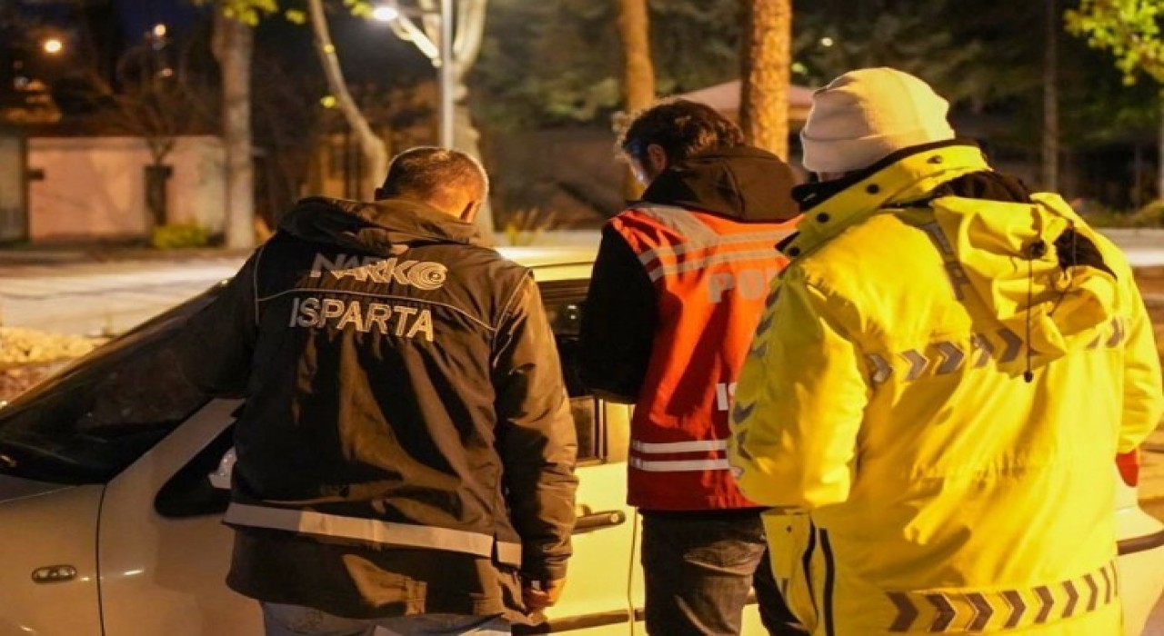 Ispartada kurallara uymayan 8 araç sürücüsüne idari para cezası