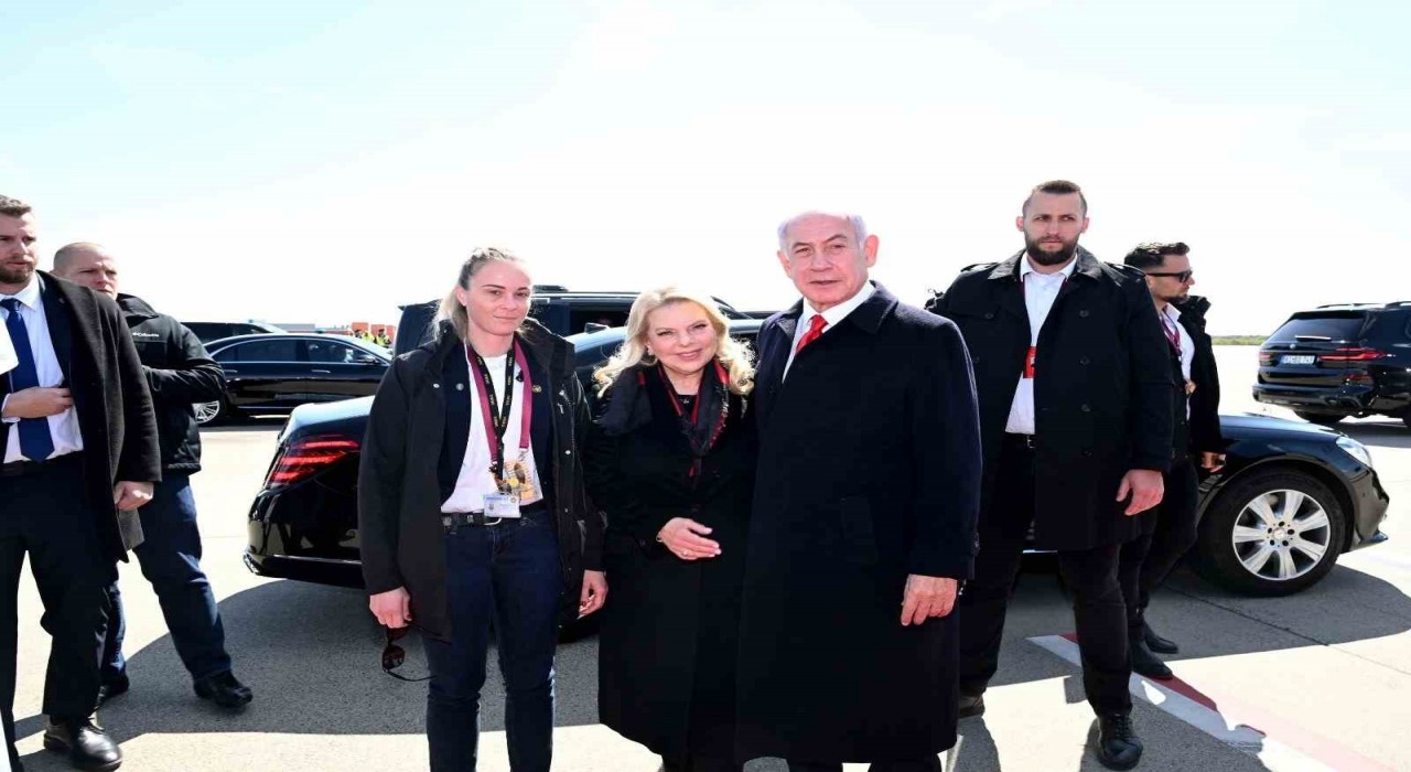 Netanyahu Macaristan’dan Askeri Törenle Uğurlandı