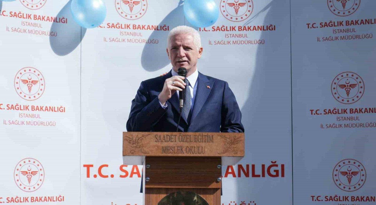 İstanbul Valisi Gül, Masa Tenisi Otizm Farkındalık Turnuvasının açılışını yaptı