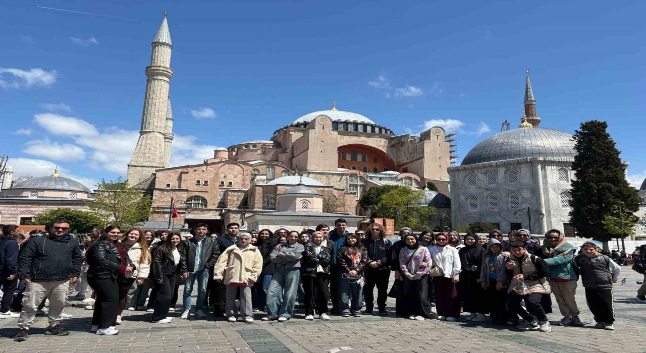 İstanbulu gezdiler