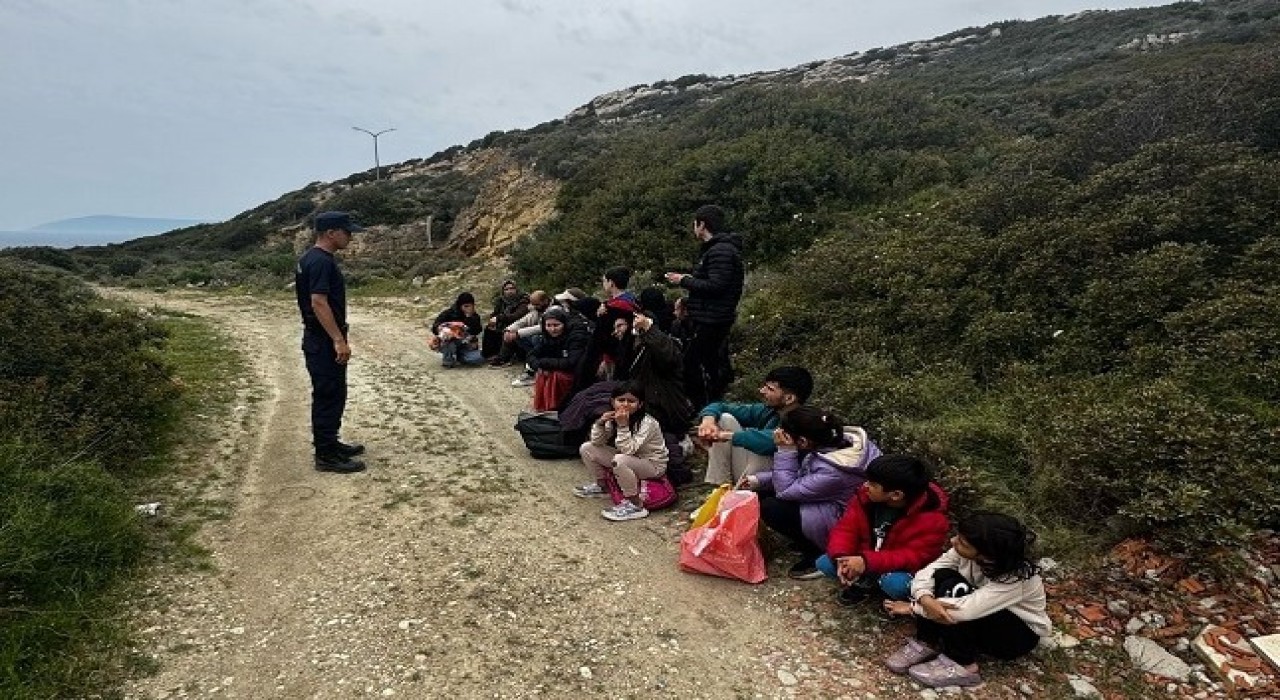 İzmirde düzensiz göçmen mesaisi