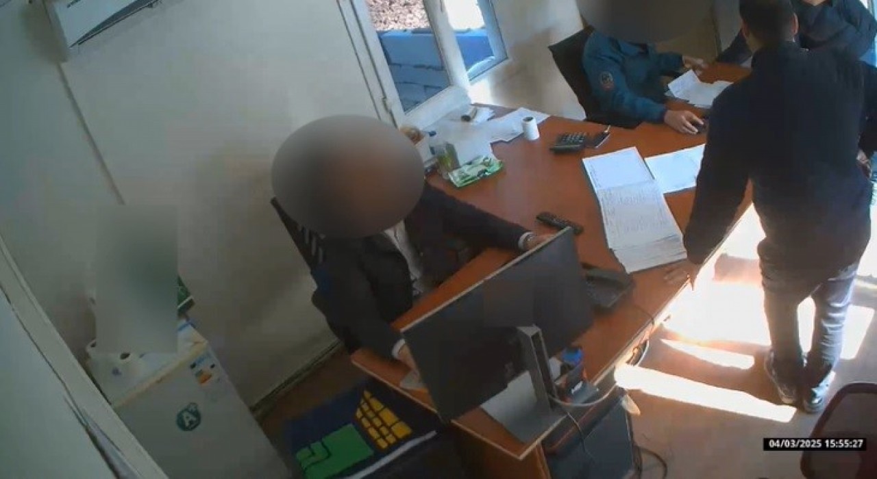 İzmirde gümrükte rüşvet operasyonu: 12 tutuklama