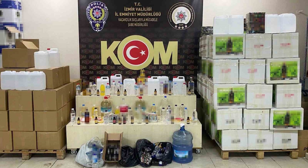 İzmirde kaçakçılık operasyonu: 6 milyon liralık malzeme ele geçirildi