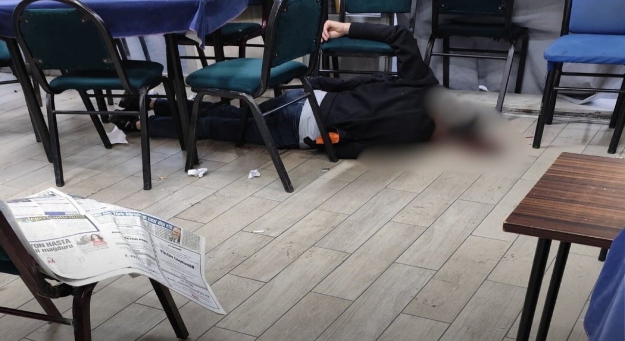 İzmirde kahvehanede namus cinayeti