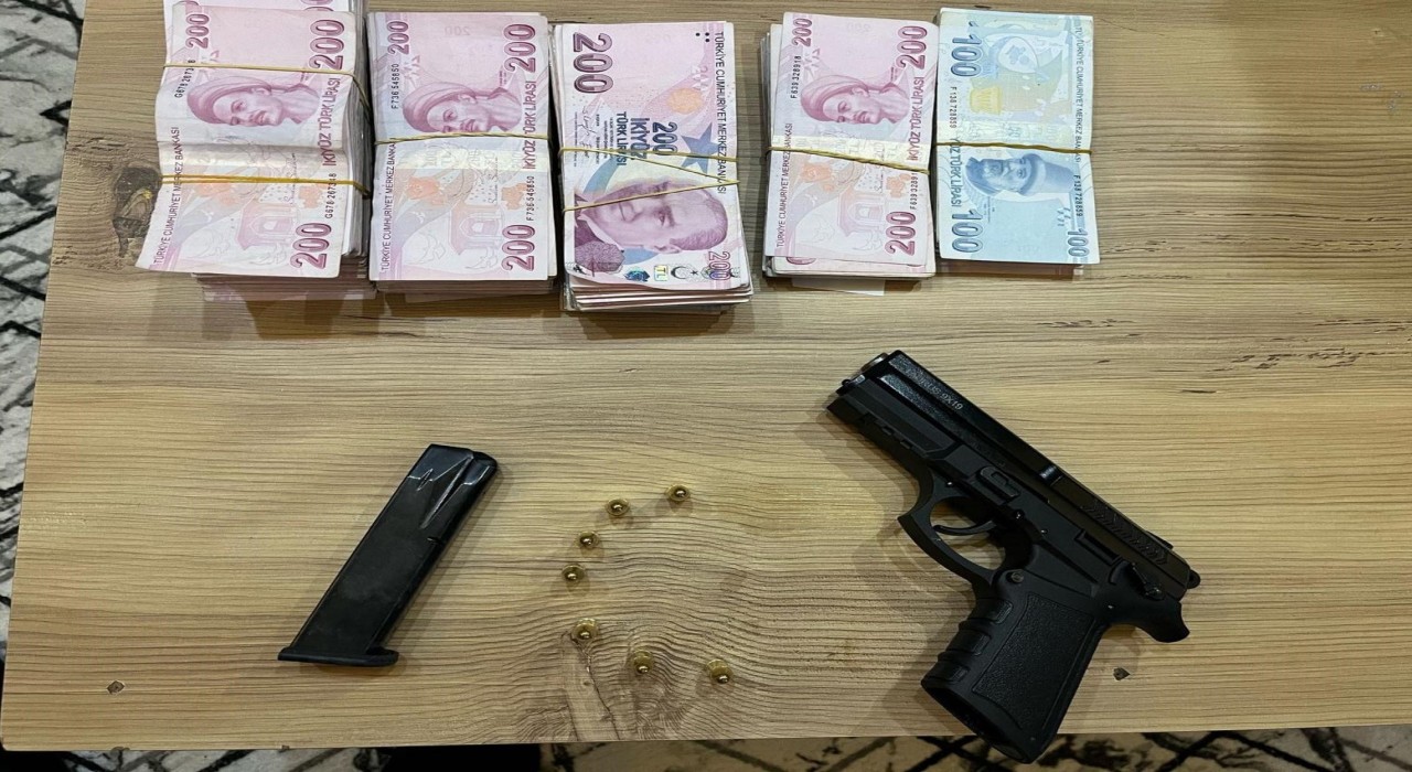 İzmirde suç örgütüne şafak operasyonu: 12 gözaltı