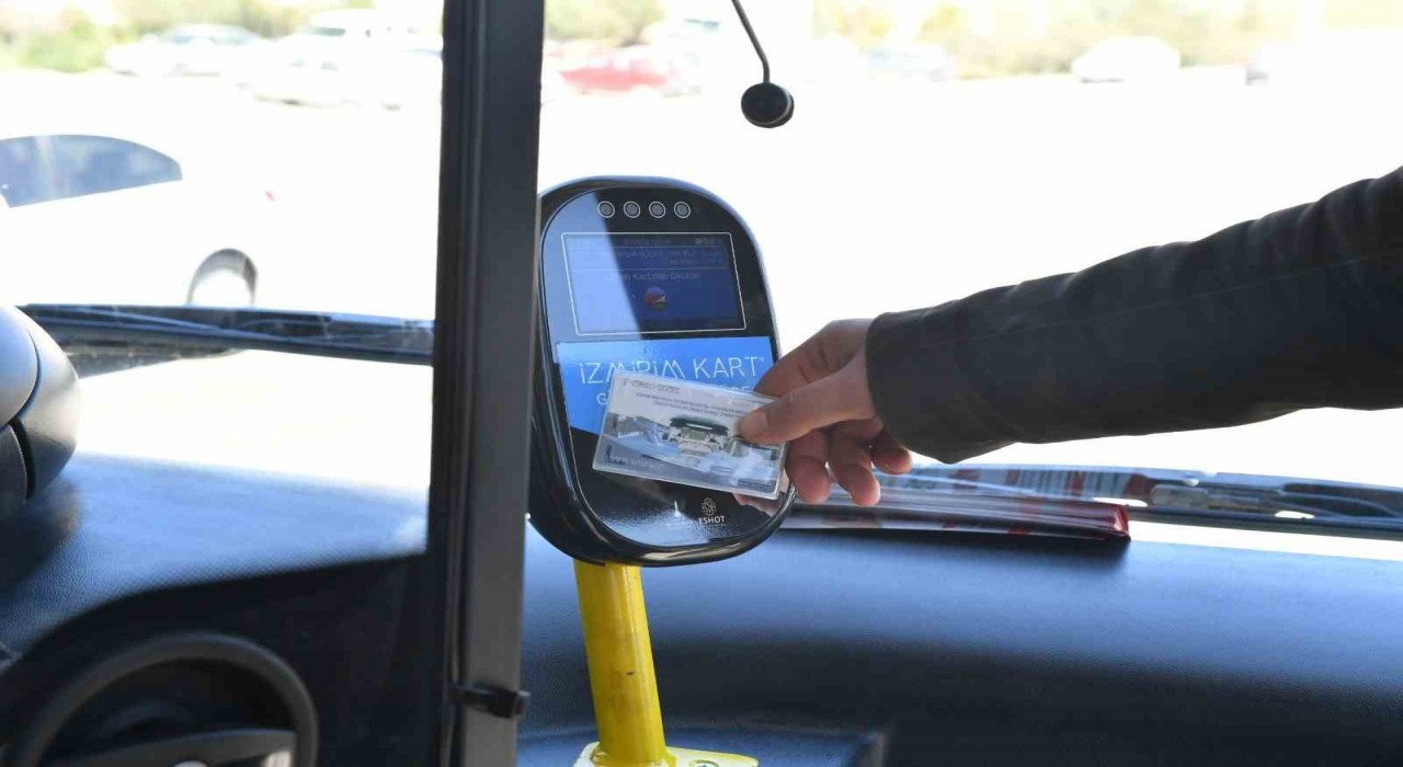 İzmirde toplu ulaşıma zam: Tam biniş ücreti 25 TL oldu