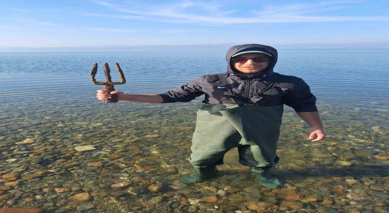 İznik Gölünden Poseidon Mızrağı çıktı