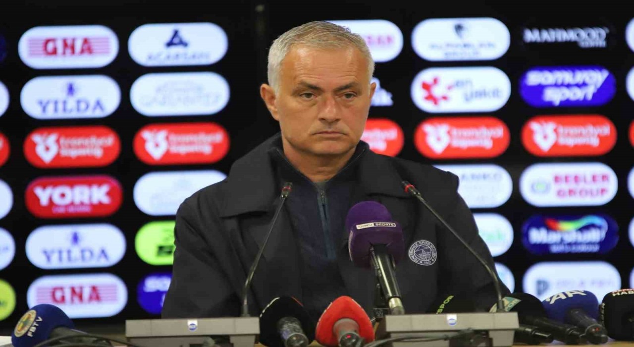 Jose Mourinho: Ben maçları taraftar gibi düşünemem, umudum her zaman bir sonraki maçı kazanmaktır