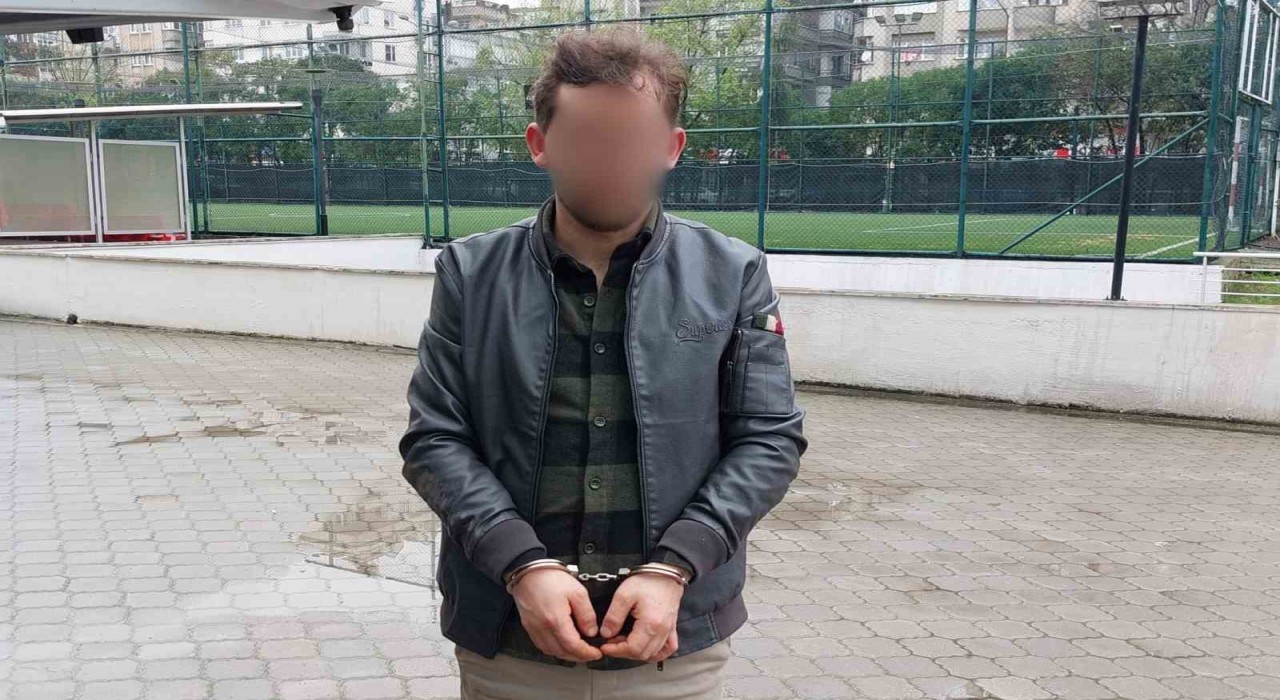 Kaçarken polis araçlarına çarpan alkollü sürücü yakalandı