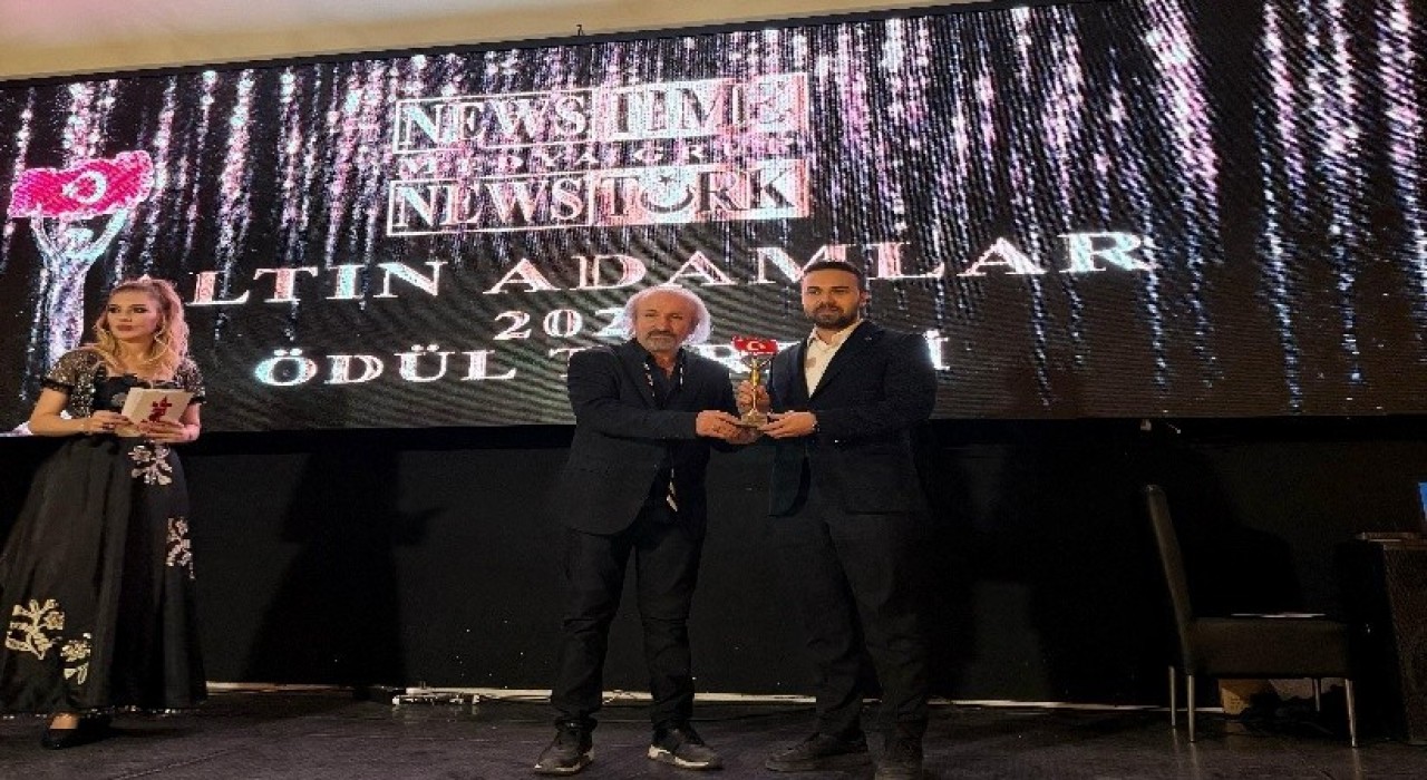 KAMUSAM ‘Yılın Araştırma Merkezi ödülüne sahip oldu