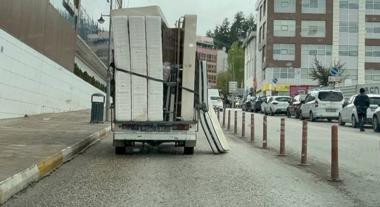 Karabükte tehlikeli taşımacılık kamerada