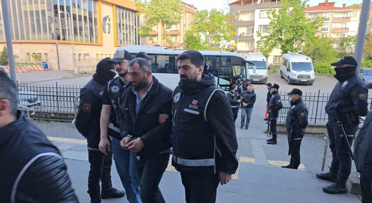 Karadeniz Ereğlide silah kaçakçılığı operasyonunda 5 tutuklama