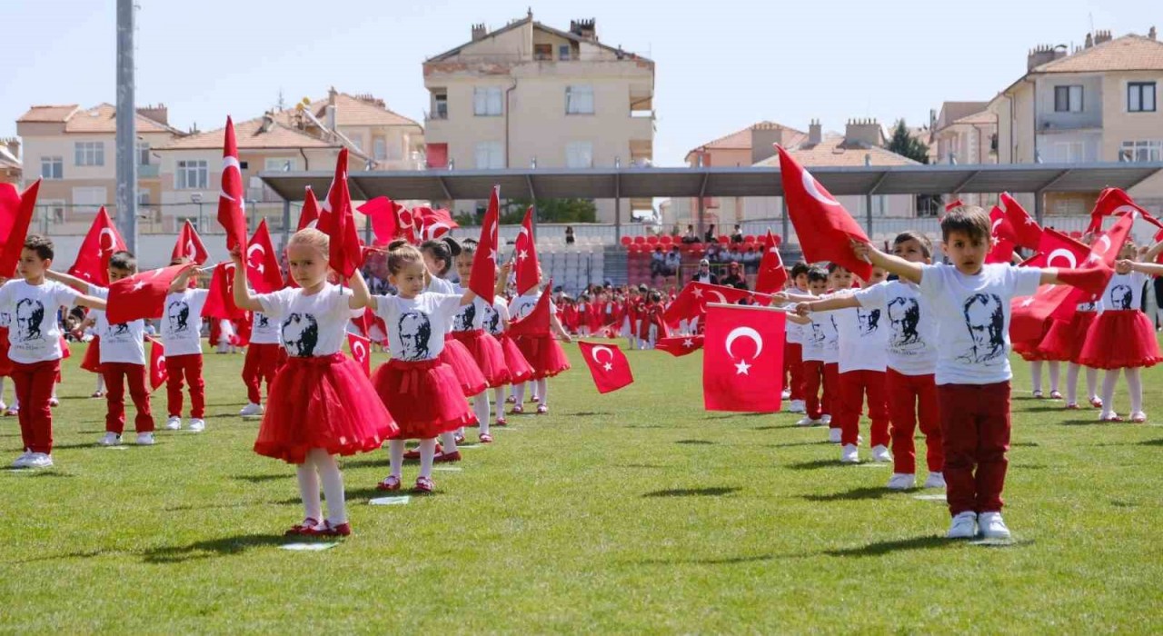 Karamanda 23 Nisan coşkusu