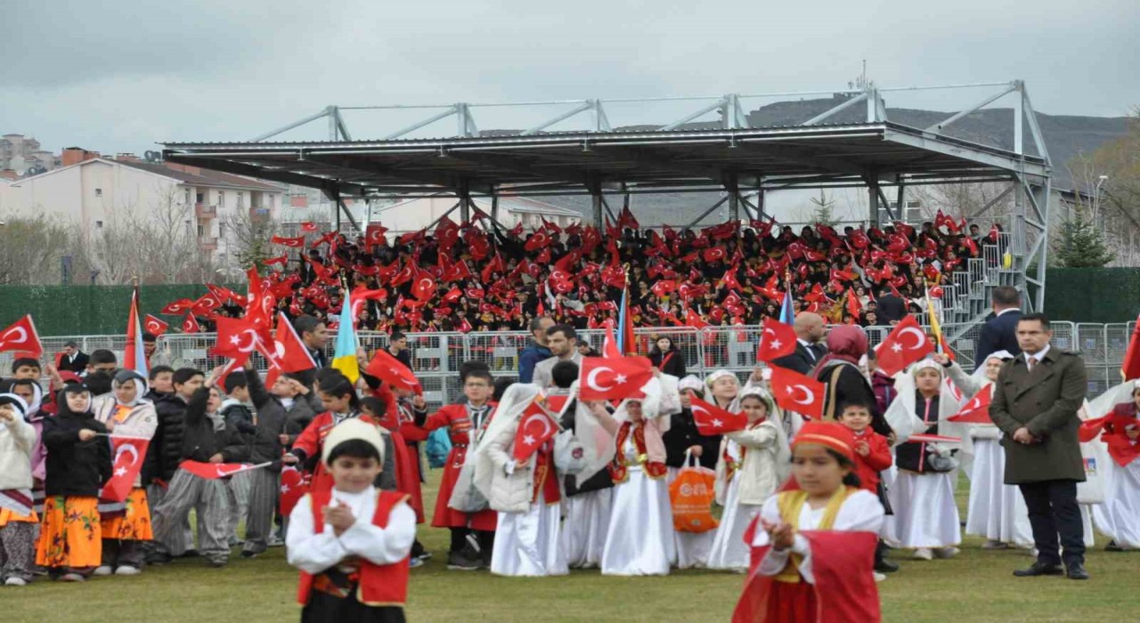 Karsta 23 Nisan coşkuyla kutlandı