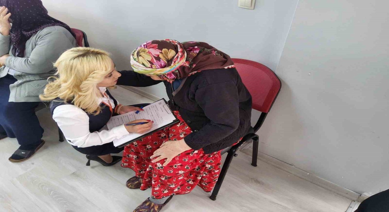 Karsta Açık Kapıdan huzur evine ziyaret