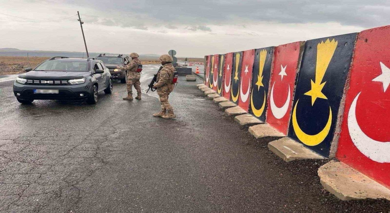 Karsta kaçak ve sahte alkol uygulaması yapıldı