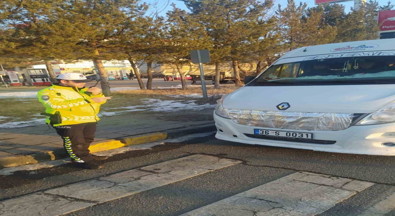 Karsta öğrenci servisleri denetlendi