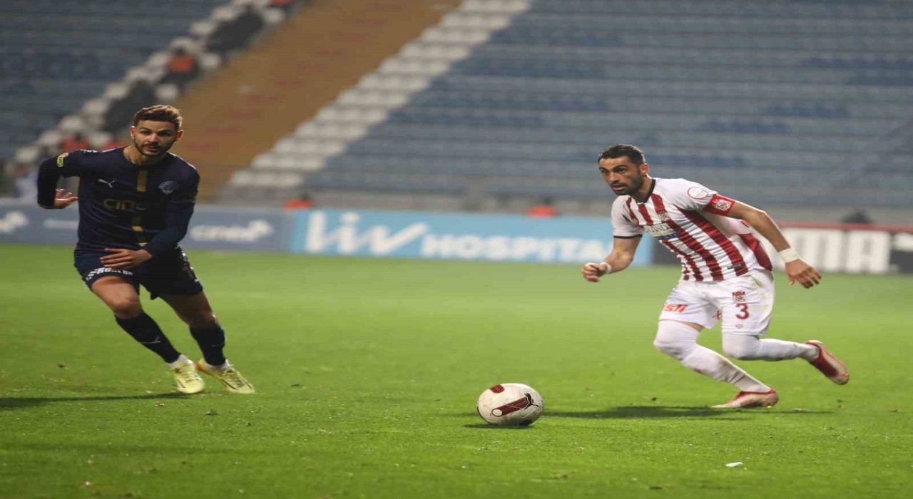 Kasımpaşa - Sivasspor maçının VARı Jeroen Manschot