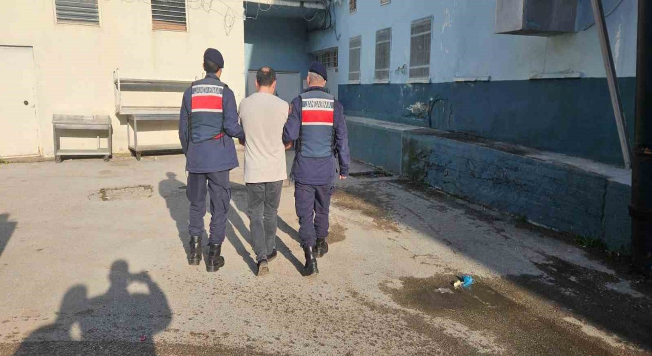 Kastamonuda aranan 3 hükümlüyü JASAT yakaladı